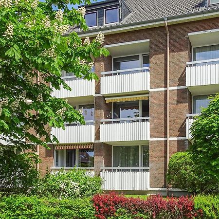 Lovely Apartment In Buesum With Kitchen Buitenkant foto