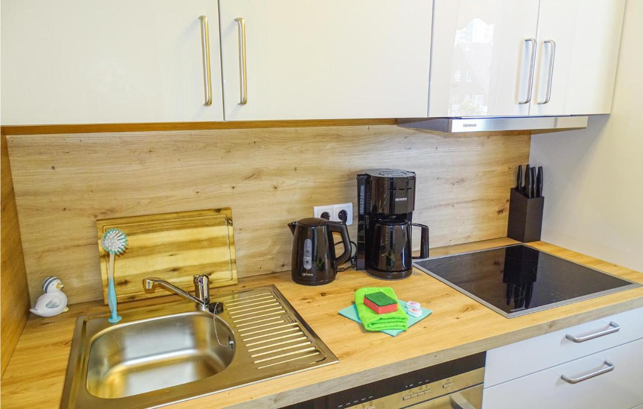 Lovely Apartment In Buesum With Kitchen Buitenkant foto